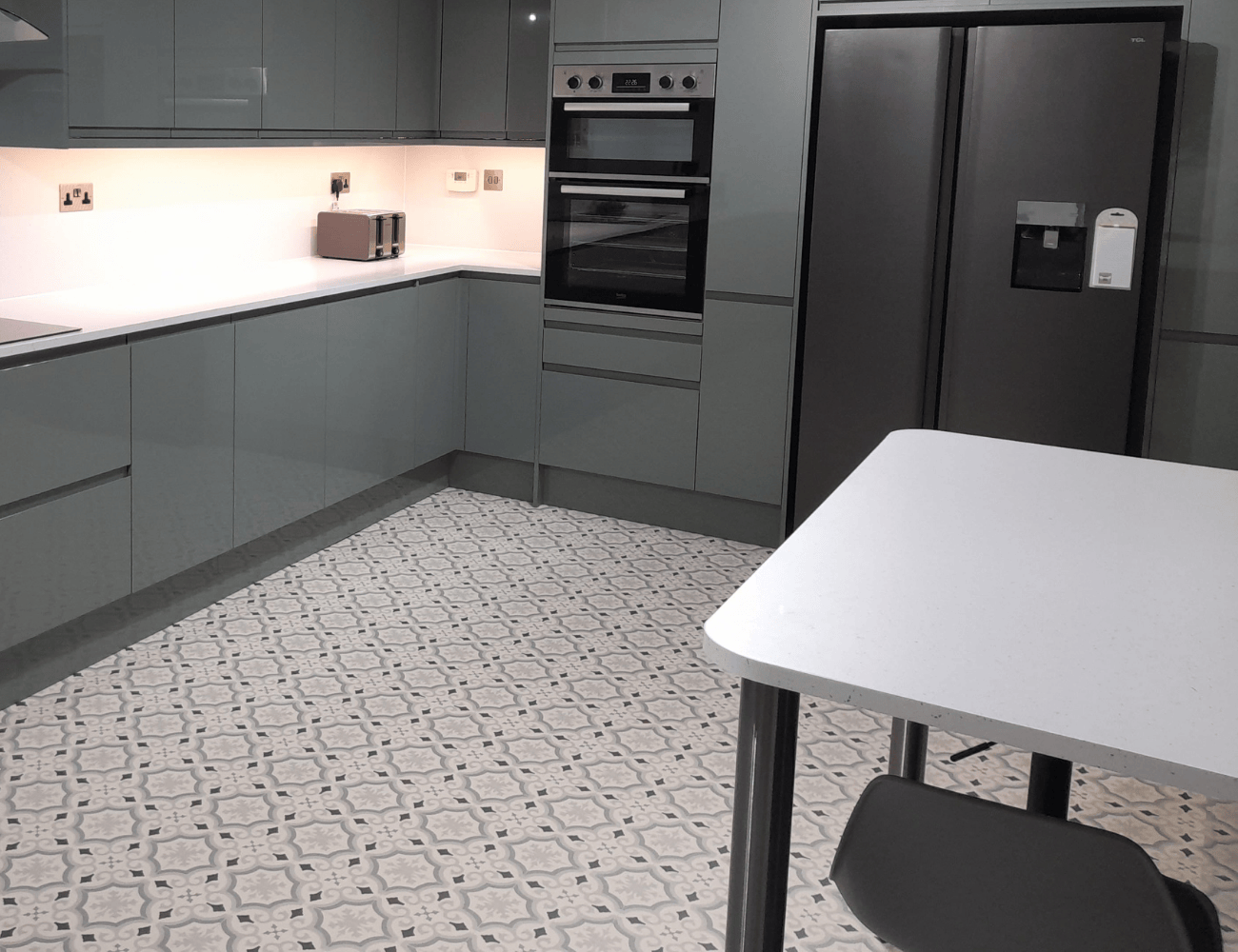 How to Choose the Right Vinyl Flooring Thickness