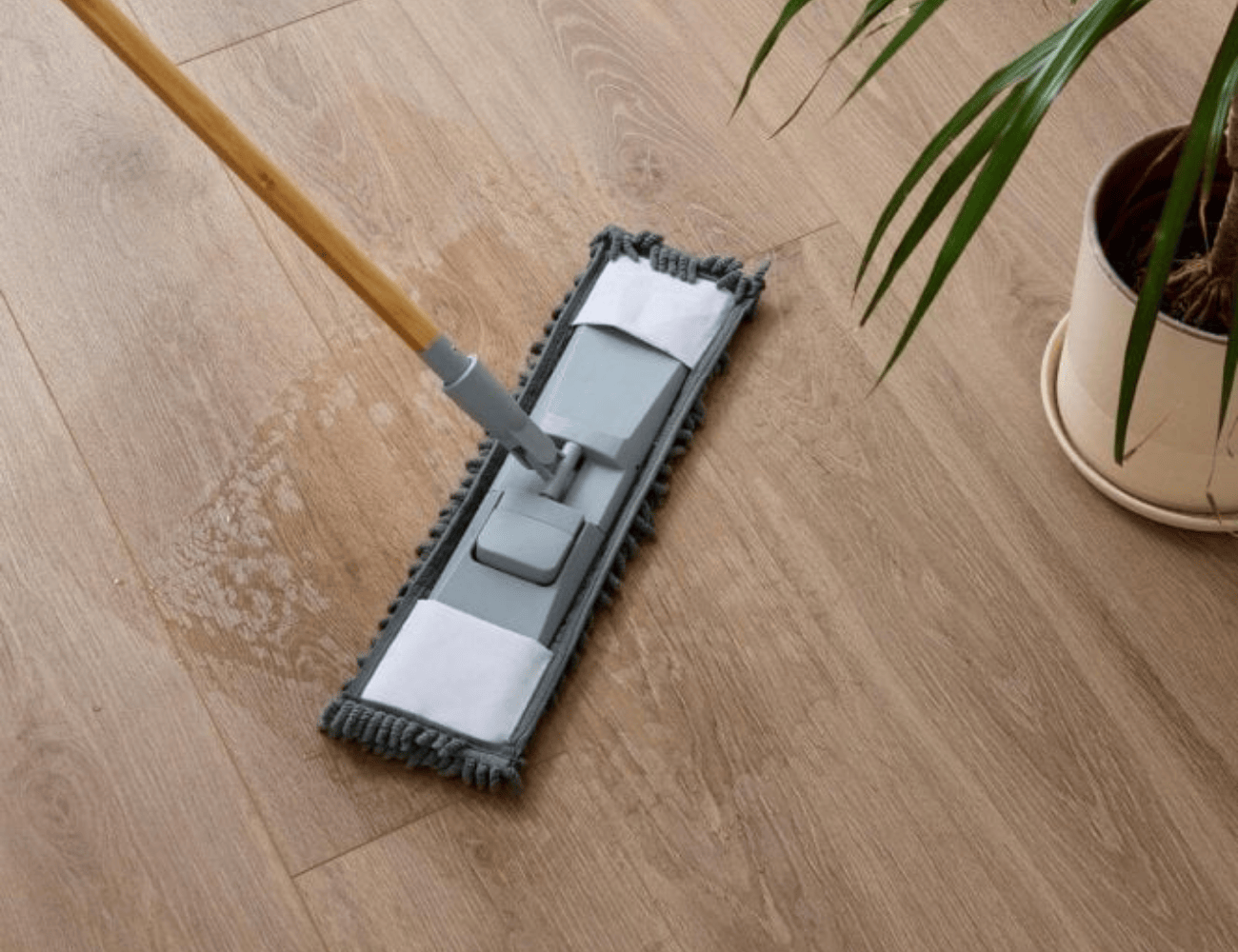 Washing Vinyl Floors: Complete Cleaning Guide