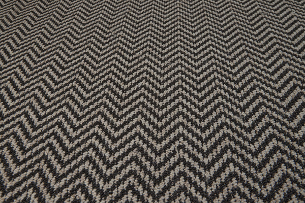 Black/Cream