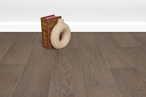Grey/Brown